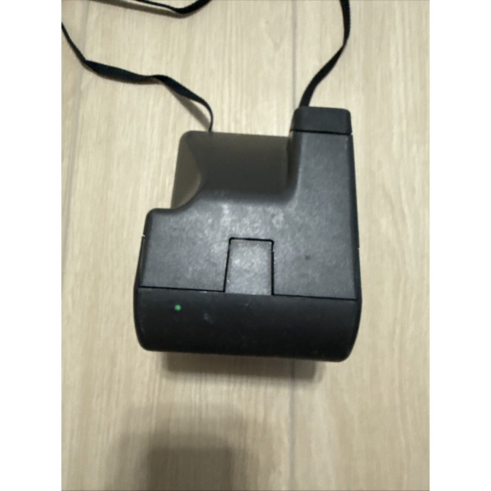 Polaroid OneStep Closeup Instant Camera for 600 Film Close-Up Preowned